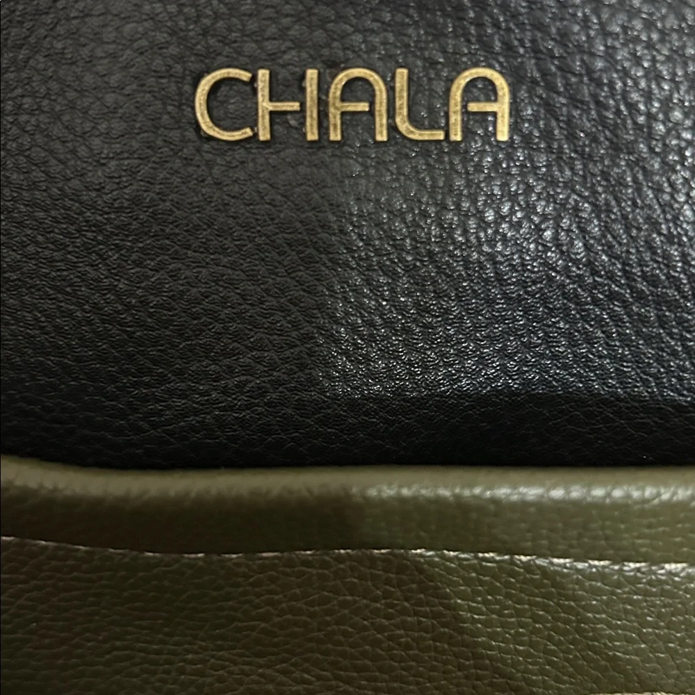 Chala Olive Monarch Tote - Picture 3 of 9